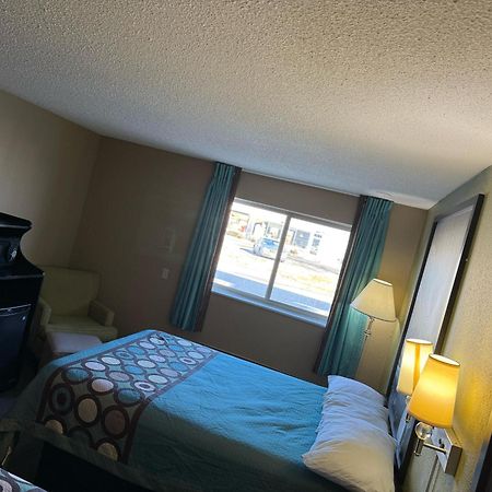 Super 8 By Wyndham Mendota I-39 Hotel Ngoại thất bức ảnh